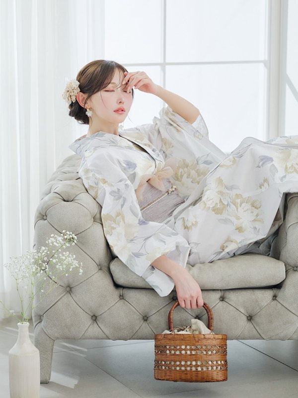 モデル：菅野結以　身長：163cm　着用サイズ：Fサイズ