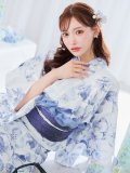 モダンフラワー大人エレガント浴衣 OBI-g-500-kj-9-NV / HIMO-906-yn-IV / HEKO-800-sb-8-DusBL / YA-1016-kj-GY / GETA-01-kj-2-BL/ [YMT]