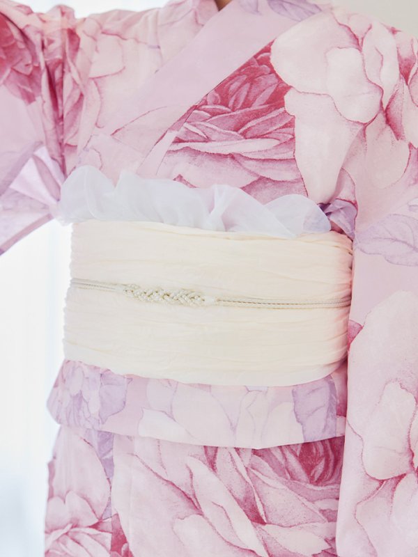 モデル:明日花キララ 身長:162cm 着用サイズ:Fサイズ