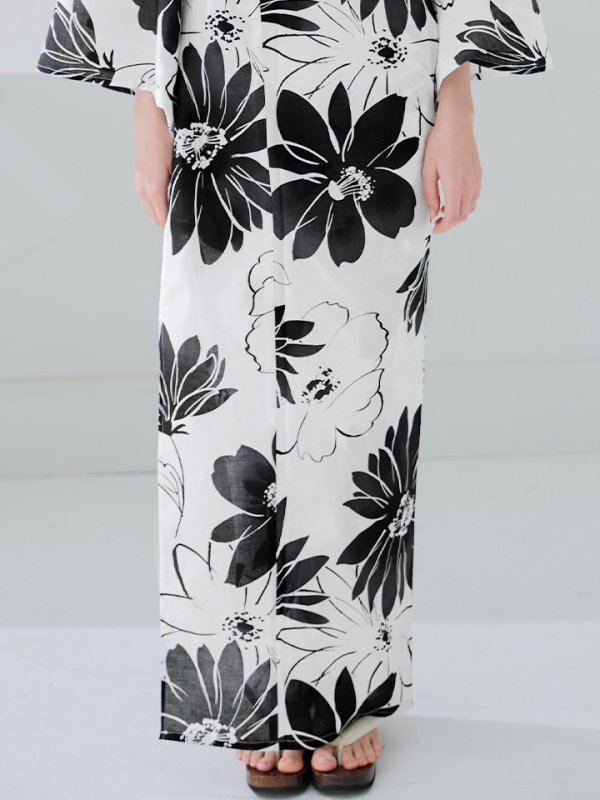 モデル:KATE 身長:169cm 着用サイズ:Fサイズ