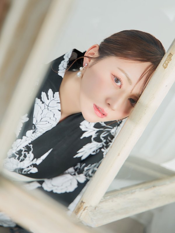 モデル：橋本甜歌　身長：163cm　着用サイズ：Fサイズ