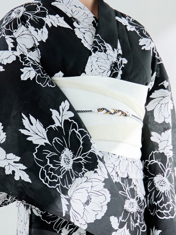 モデル：橋本甜歌　身長：163cm　着用サイズ：Fサイズ