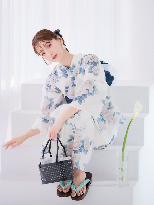 モデル:麻亜里 身長:160cm 着用サイズ:Fサイズ