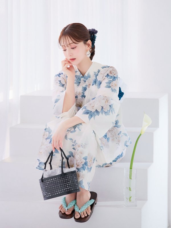 モデル:麻亜里 身長:160cm 着用サイズ:Fサイズ