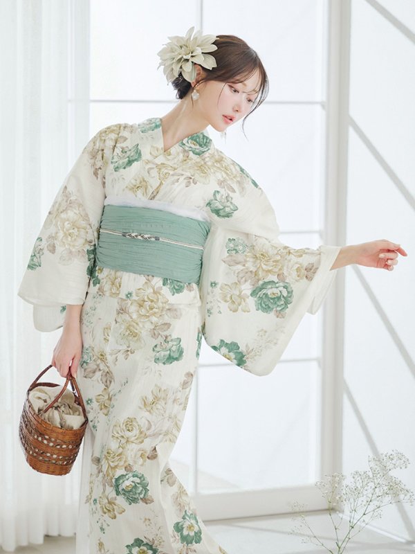 モデル：菅野結以　身長：163cm　着用サイズ：Fサイズ