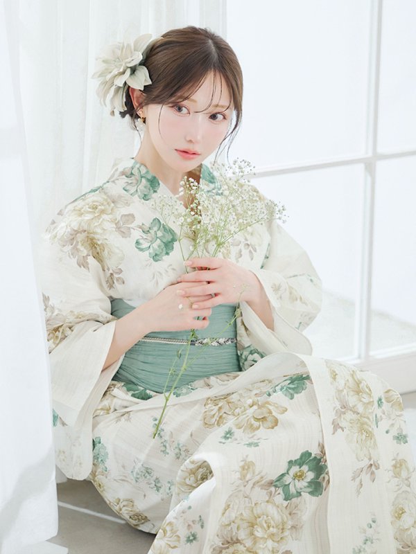 モデル：菅野結以　身長：163cm　着用サイズ：Fサイズ