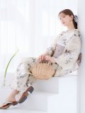 【予約 / 5月下旬発送予定】グレイッシュフラワー浴衣 OBI-siwa-204-wk-14-DusP / HIMO-900-yn-3-GYxGD / HEKO-800-sb-5-W / YA-1074-kn-BL / GETA-02-ok-4-MOC/ [y/OF01]