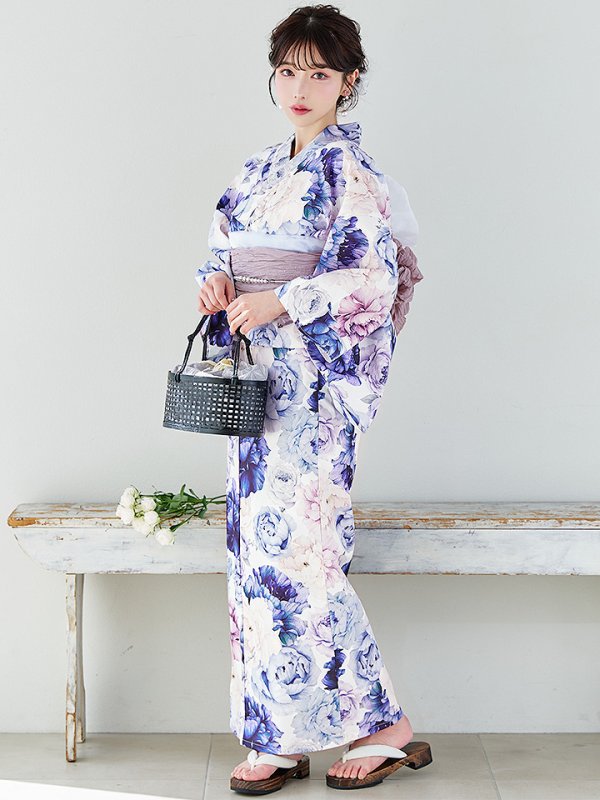 画像1: 【Riuコラボ】【予約/5月中旬発送予定】ブルーアイボリーピオニー浴衣 OBI-siwa-200-kj-11-Rose / HIMO-906-yn-PEARL / HEKO-800-sb-5-WH / YA-1001-kj-BL  / YA-1023-wk-P / GETA-01-kj-3-IV [YMT]