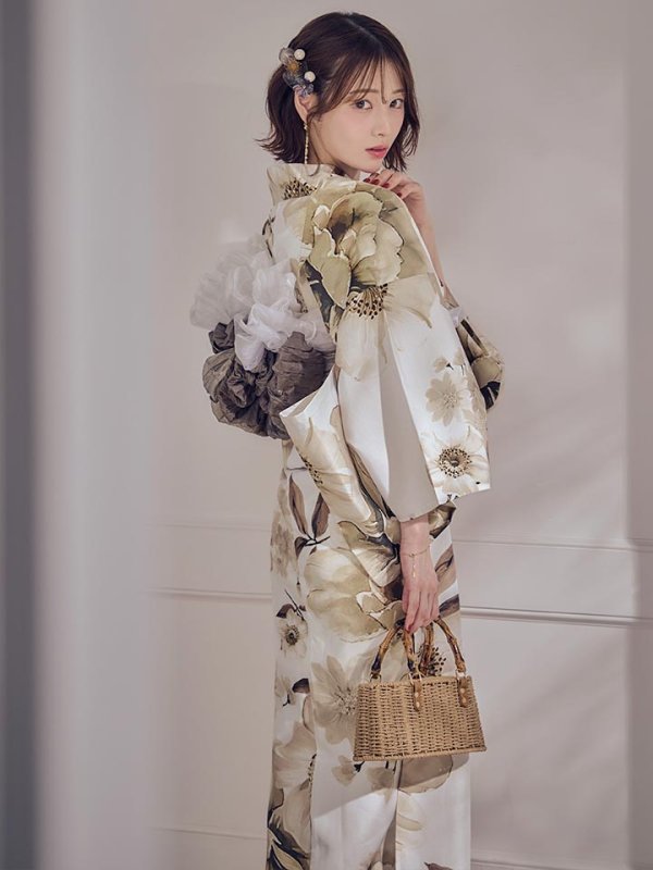 モデル：天海りこ　身長：156cm