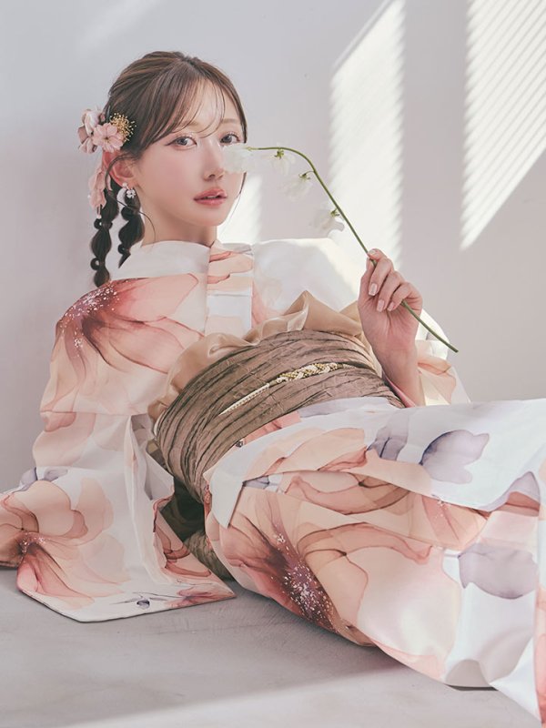 モデル：菅野結以　身長：163cm