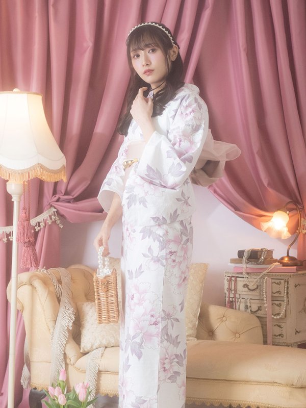 画像11: 【即日発送！】白地×淡い牡丹模様のモダン浴衣セット 【浴衣３点セット 浴衣/帯/下駄】[YMT]