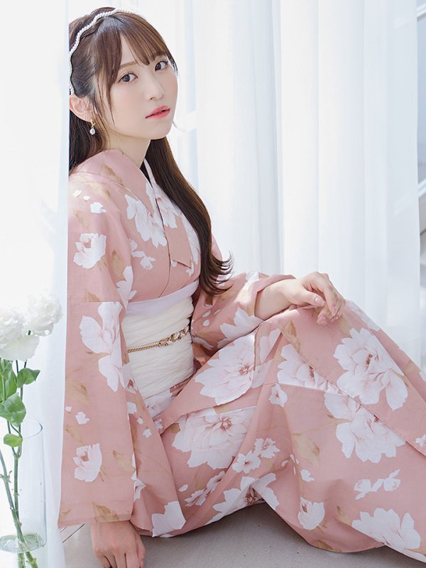 画像1: 【即日発送】【浴衣】くすみピンク地のホワイト牡丹浴衣 OBI-siwa-200-kj-13-OW / HIMO-900-yn-8-P / YA-1079-kj-4-W / HEKO-800-sb-5-W / GETA-02-ok-5-P  [YMT]