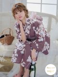 【浴衣セール！】【浴衣】エンジ×椿ニュアンス浴衣 OBI-siwa-200-kj-11-Rose / HIMO-900-yn-4-GYxGY / YA-1079-kj-2-W / HEKO-800-sb-5-W / GETA-02-ok-7-R[YMT]