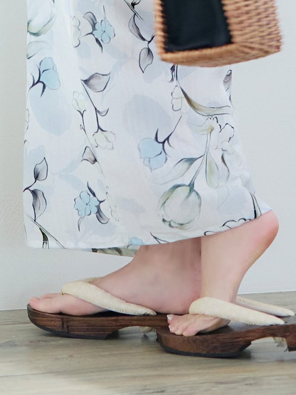 画像7: 【即日発送】水墨風イエロー×ブルー牡丹浴衣  (浴衣/帯/飾り紐/下駄4点セット)[YMT]