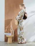 【即日発送】大人グリーンベージュフラワー浴衣 OBI-siwa-200-kj-9-BR / HIMO-900-yn-7-MOC / HEKO-800-sb-3-BR / YA-496-kj-W / YA-72-kn-MOC / GETA-01-kj-3-IV[YMT]