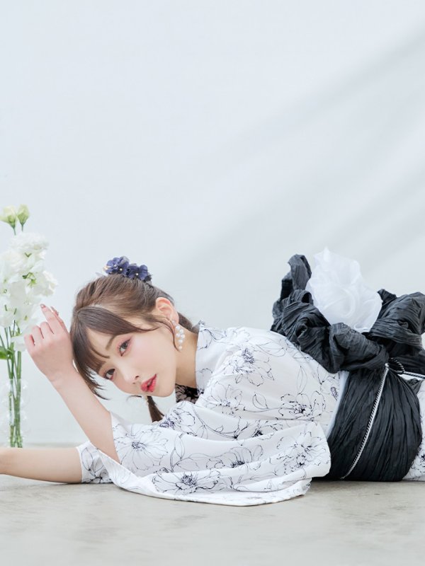 画像16: 【即日発送】ホワイト×線画フラワー浴衣  【浴衣３点セット 浴衣/帯/下駄】[YMT]