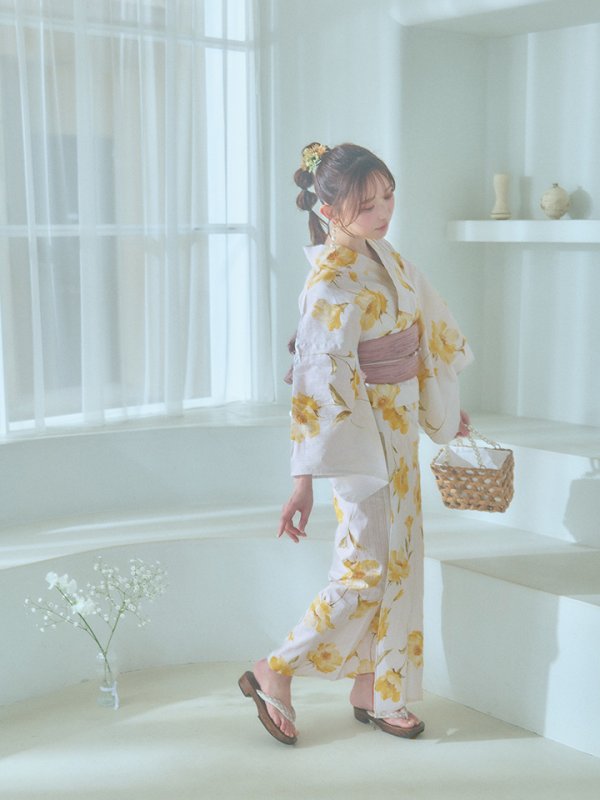 画像5: 【即日発送】白地にイエローの水彩花柄浴衣  【浴衣３点セット 浴衣/帯/下駄】[YMT]