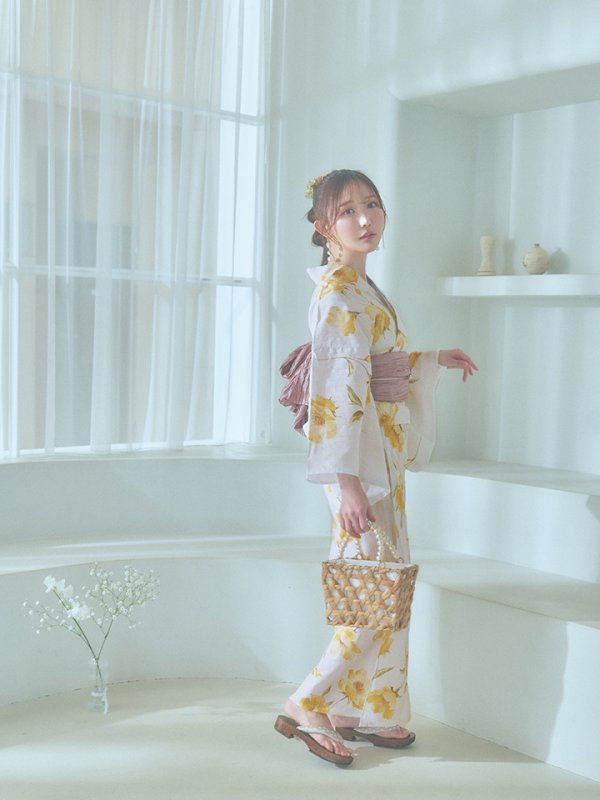 画像6: 【即日発送】白地にイエローの水彩花柄浴衣  【浴衣３点セット 浴衣/帯/下駄】[YMT]