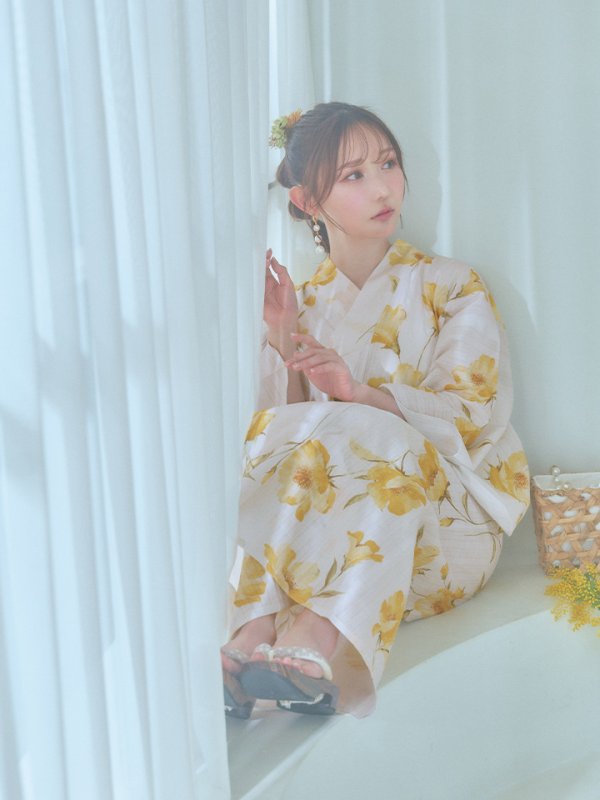 画像9: 【即日発送】白地にイエローの水彩花柄浴衣  【浴衣３点セット 浴衣/帯/下駄】[YMT]