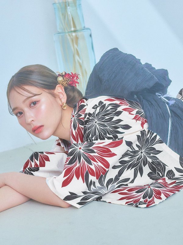 画像11: 【即日発送】ネイビー＆レッドフラワーモダン浴衣  【浴衣３点セット 浴衣/帯/下駄】[YMT]