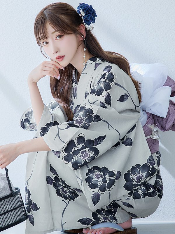 画像1: 古典ロマン牡丹浴衣  【浴衣３点セット 浴衣/帯/下駄】OBI-siwa-201-wk-1-LV / HIMO-900-yn-5-IV / HEKO-800-sb-5-W / YA-948-kj-NV / GETA-01-kj-2-BL[YMT]