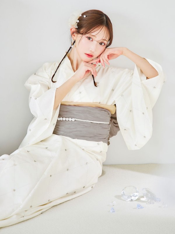 画像1: 【予約 / 5月中旬発送予定】アーガイルビジュー浴衣 OBI-siwa-204-wk-8-BE / HIMO-906-yn-PEARL / HEKO-800-sb-6-YEBE / YA-1071-kn-W / GETA-01-kj-3-IV/ [y/YMT]