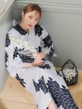 モノトーンダリア柄浴衣 OBI-hira-100-ok-5-GYxSV / HIMO-900-yn-3-GYxGD / YA-73-kn-GY / GETA-01-kj-3-IV/ [YMT]