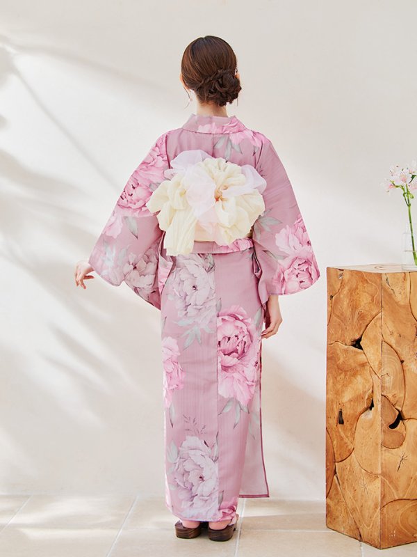 モデル：菅野結以　身長：163cm