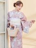 画像1: 【即日発送】【浴衣】 大人スウィート/ピンク地フラワー浴衣 【浴衣３点セット 浴衣/帯/下駄】 OBI-siwa-200-kj-13-OW / HIMO-903-kj-W / YA-1079-kj-6-W / HEKO-800-sb-5-W / GETA-02-ok-5-P  [YMT] (1)
