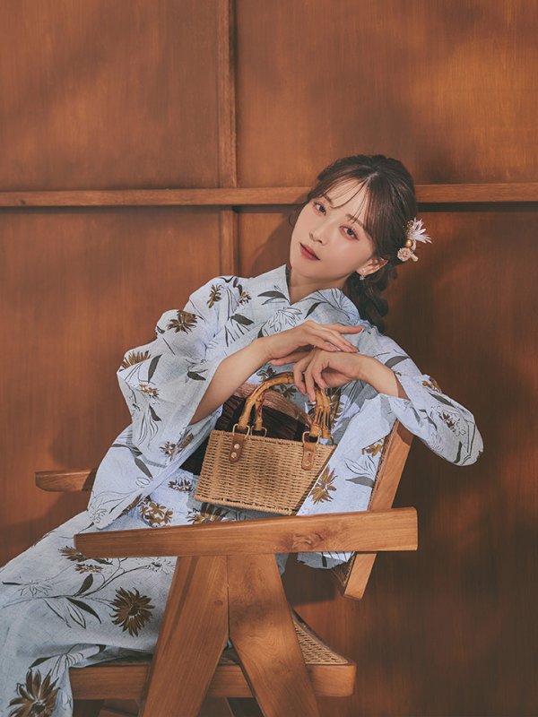 モデル：麻亜里　身長：160cm　着用サイズ：Fサイズ