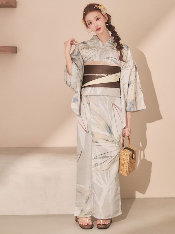 モデル：明日花キララ 身長：162cm 着用サイズ：Fサイズ