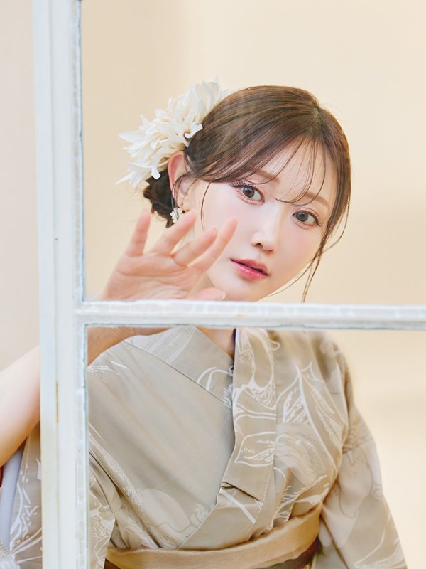 モデル：菅野結以　身長：163cm