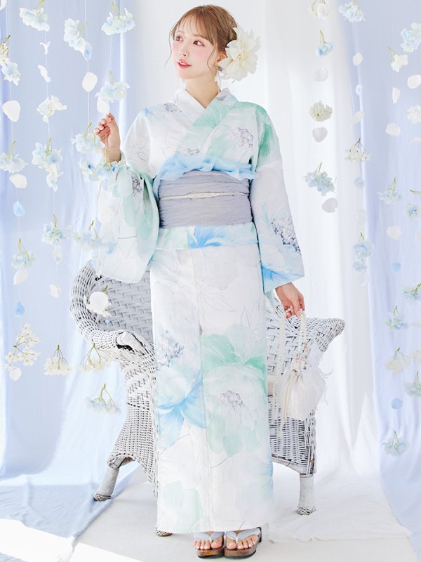 モデル：三上悠亜　身長159cm