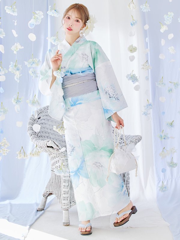 モデル：三上悠亜　身長159cm