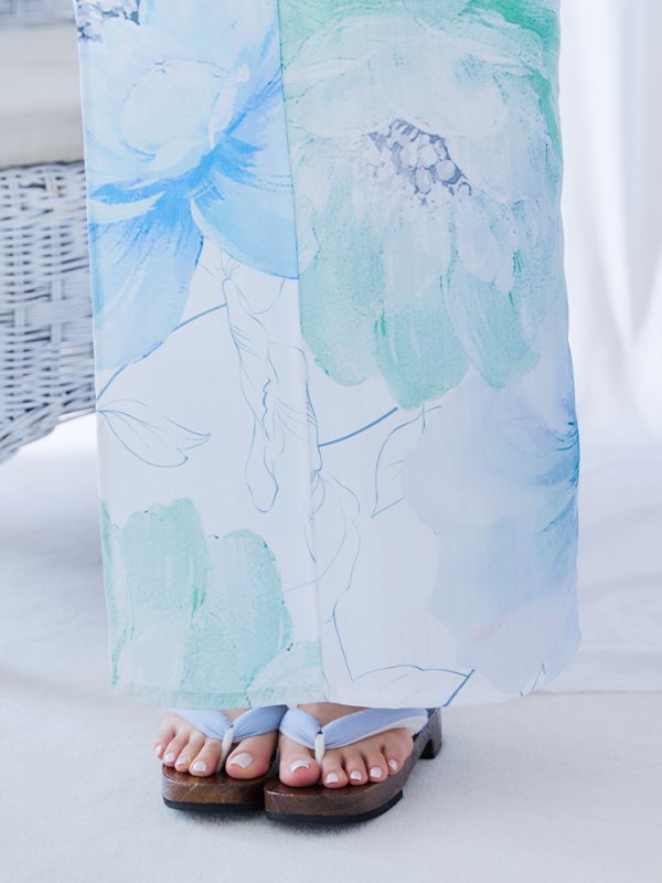 モデル:三上悠亜 身長:159cm 着用サイズ:フリー