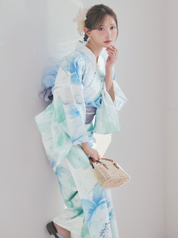 モデル：菅野結以 身長：163cm