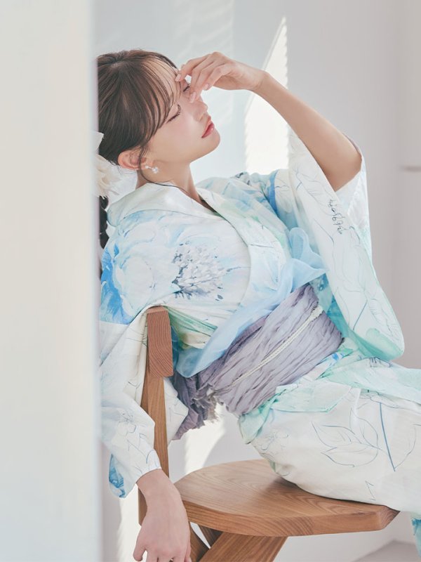 モデル：菅野結以 身長：163cm