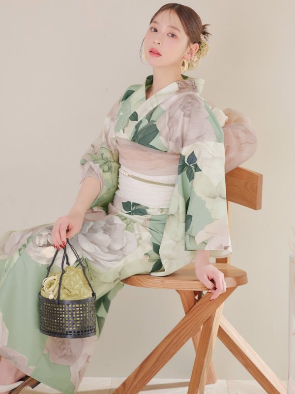 画像1: アンティークフラワーモダン浴衣  【浴衣３点セット 浴衣/帯/下駄】OBI-siwa-200-kj-13-OW / HIMO-901-wk-5-KHA / HEKO-800-sb-11-MOC / YA-1066-kj-IV / YA-1066-kj-B / GETA-01-kj-3-IV / [YMT]