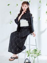 アーガイルビジュー浴衣  【浴衣３点セット 浴衣/帯/下駄】OBI-siwa-200-kj-13-OW / HIMO-906-yn-PEARL / HEKO-800-sb-5-W / YA-1080-kj-B / GETA-01-kj-1-B/ [YMT]