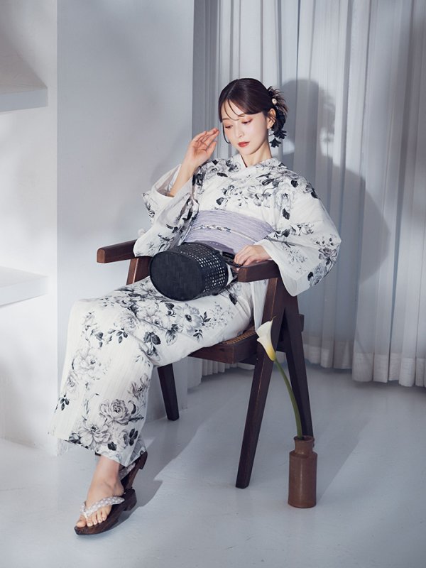 画像7: 【即日発送】モノトーンフラワー浴衣  【浴衣３点セット 浴衣/帯/下駄】[OF04]