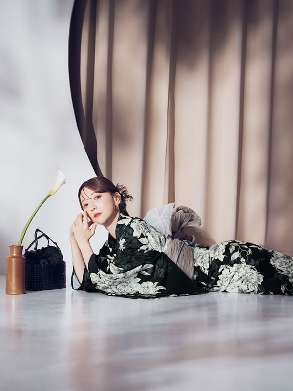 画像7: 【即日発送】ブラック線画フラワー浴衣  【浴衣３点セット 浴衣/帯/下駄】[OF04]