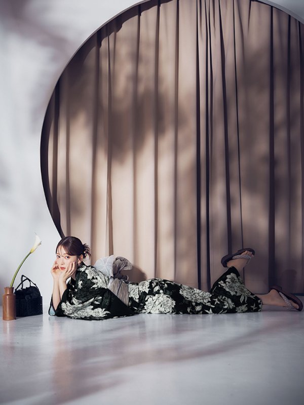 画像9: 【即日発送】ブラック線画フラワー浴衣  【浴衣３点セット 浴衣/帯/下駄】[OF04]