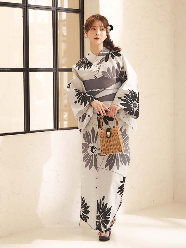 モデル：麻亜里　身長：160cm　着用サイズ：Fサイズ