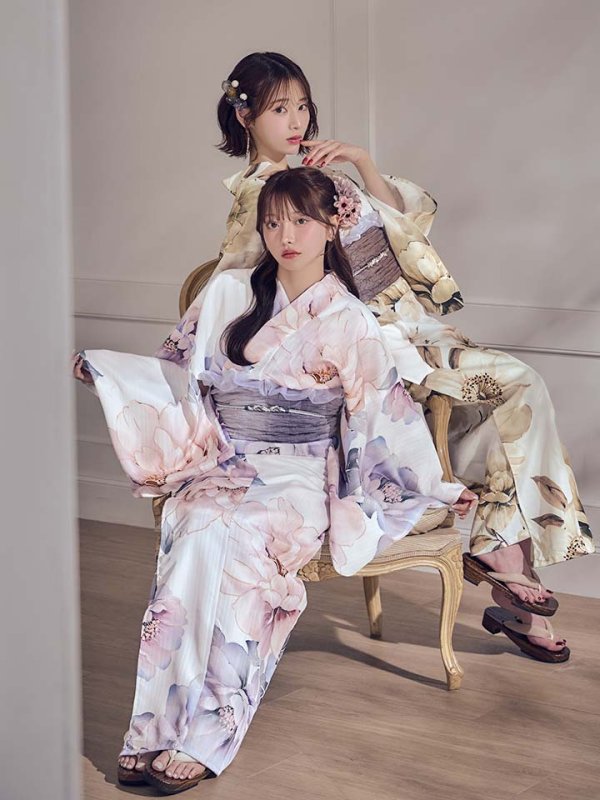 モデル：天海りこ　身長：156cm　モデル：羽澄まり　身長：158cm