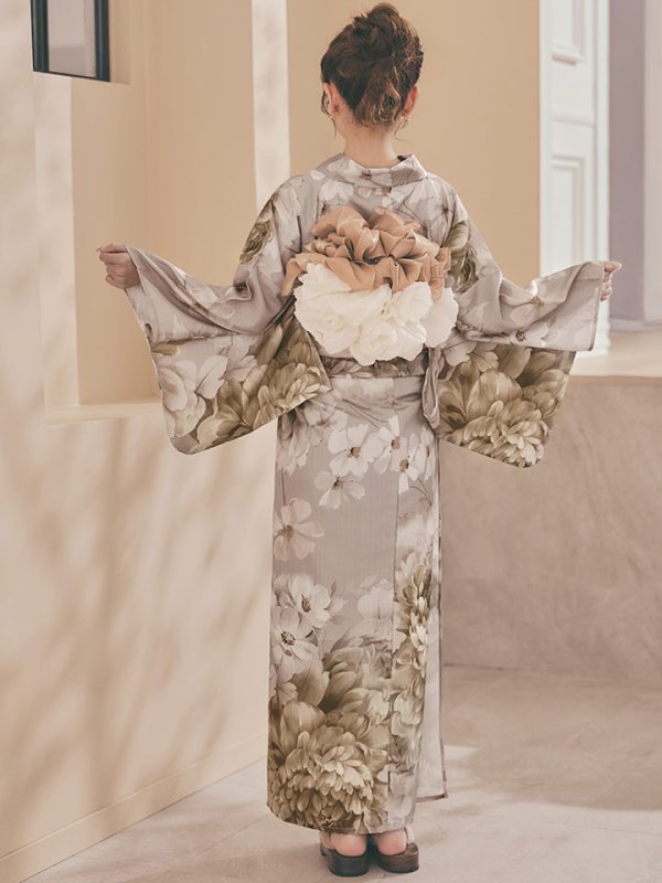 モデル：吉木千沙都（ちぃぽぽ）身長：158cm　着用サイズ：Fサイズ