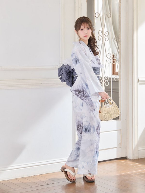 モデル：にじほ　身長：159cm　着用サイズ：Fサイズ