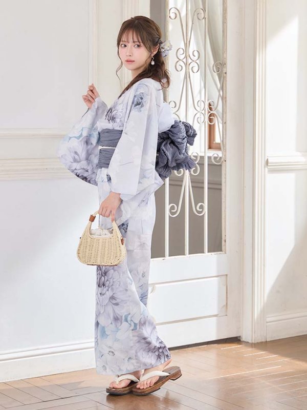 モデル：にじほ　身長：159cm　着用サイズ：Fサイズ