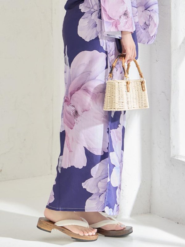 モデル：あいり先生　着用サイズ：Fサイズ