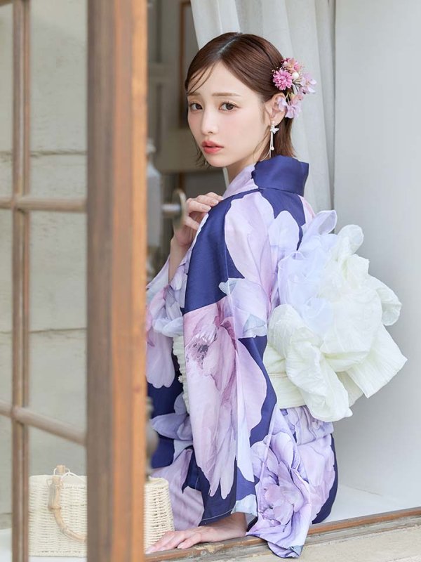 モデル：天海りこ　身長：156cm  着用サイズ：Fサイズ