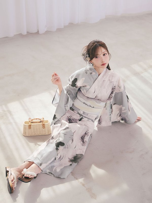 モデル：菅野結以 身長：163cm 着用サイズ：Fサイズ